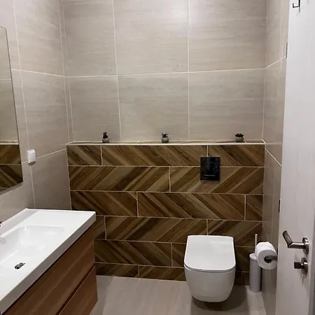 Brisas Garden Apartment *